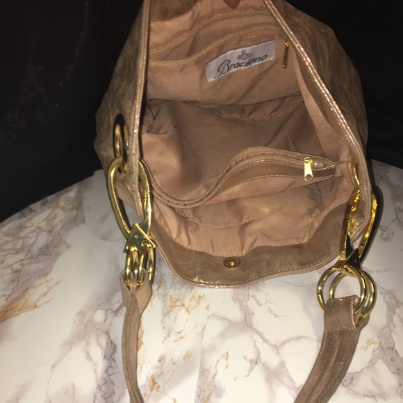 Purse with Gold Metal - Picture 6 of 10